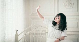 Borse e occhiaie come cancellare la stanchezza dallo sguardo 4 medicine dolci per distendere il viso !